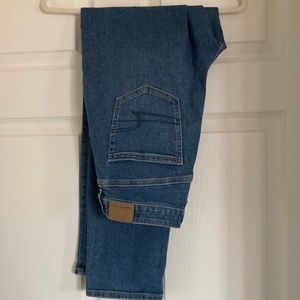 American Eagle - Mom Jeans